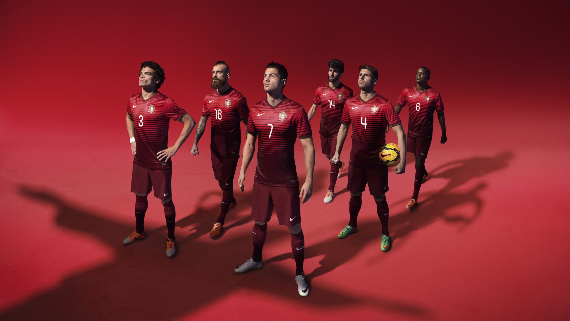 开云体育中国-意甲焦点战之夜，当格鲁吉亚诗人用足球吟唱，克瓦拉茨赫利亚的存在感拉满了