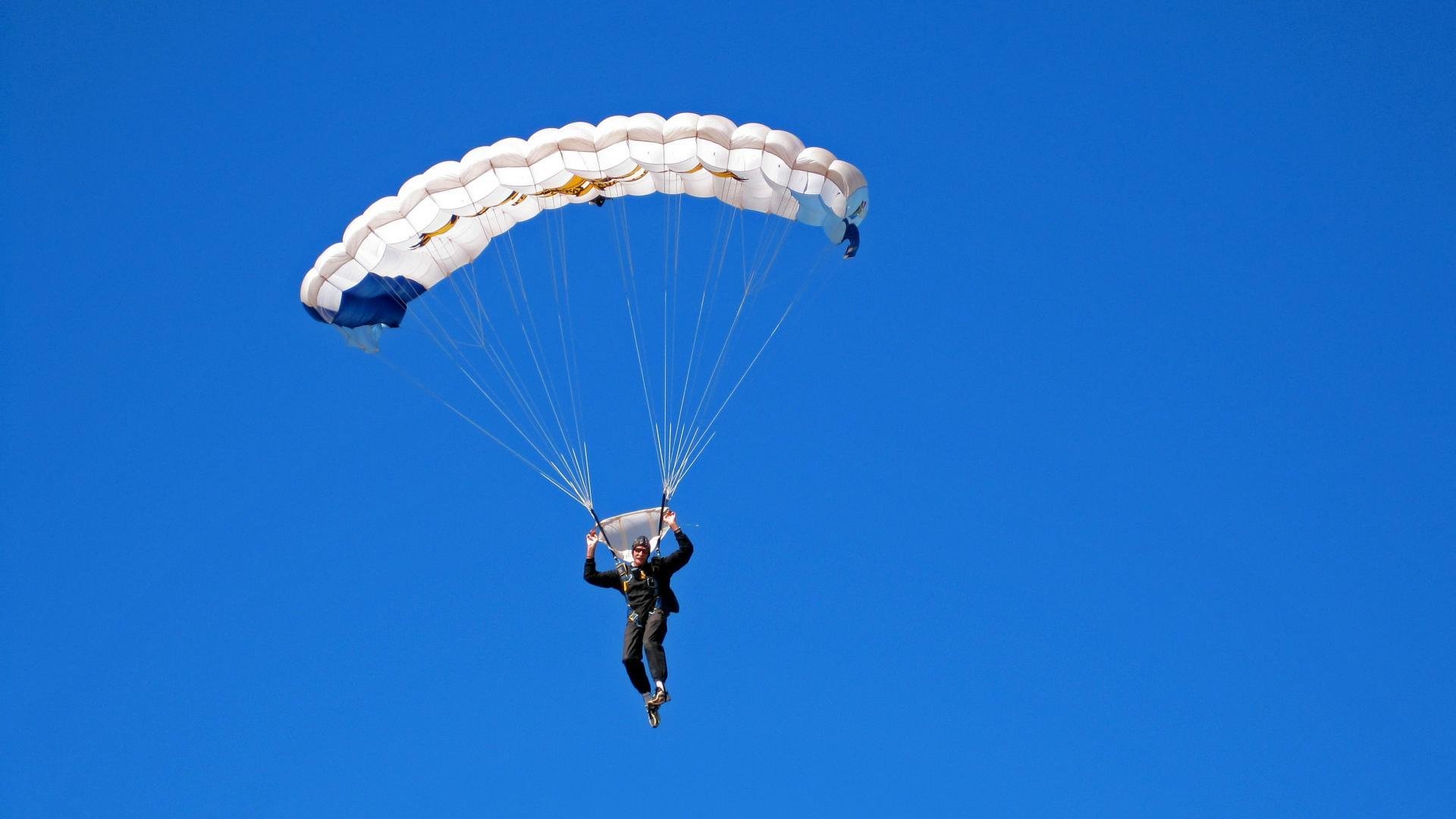 卡拉斯科闪耀年度焦点战，美国力克德国展现新格局